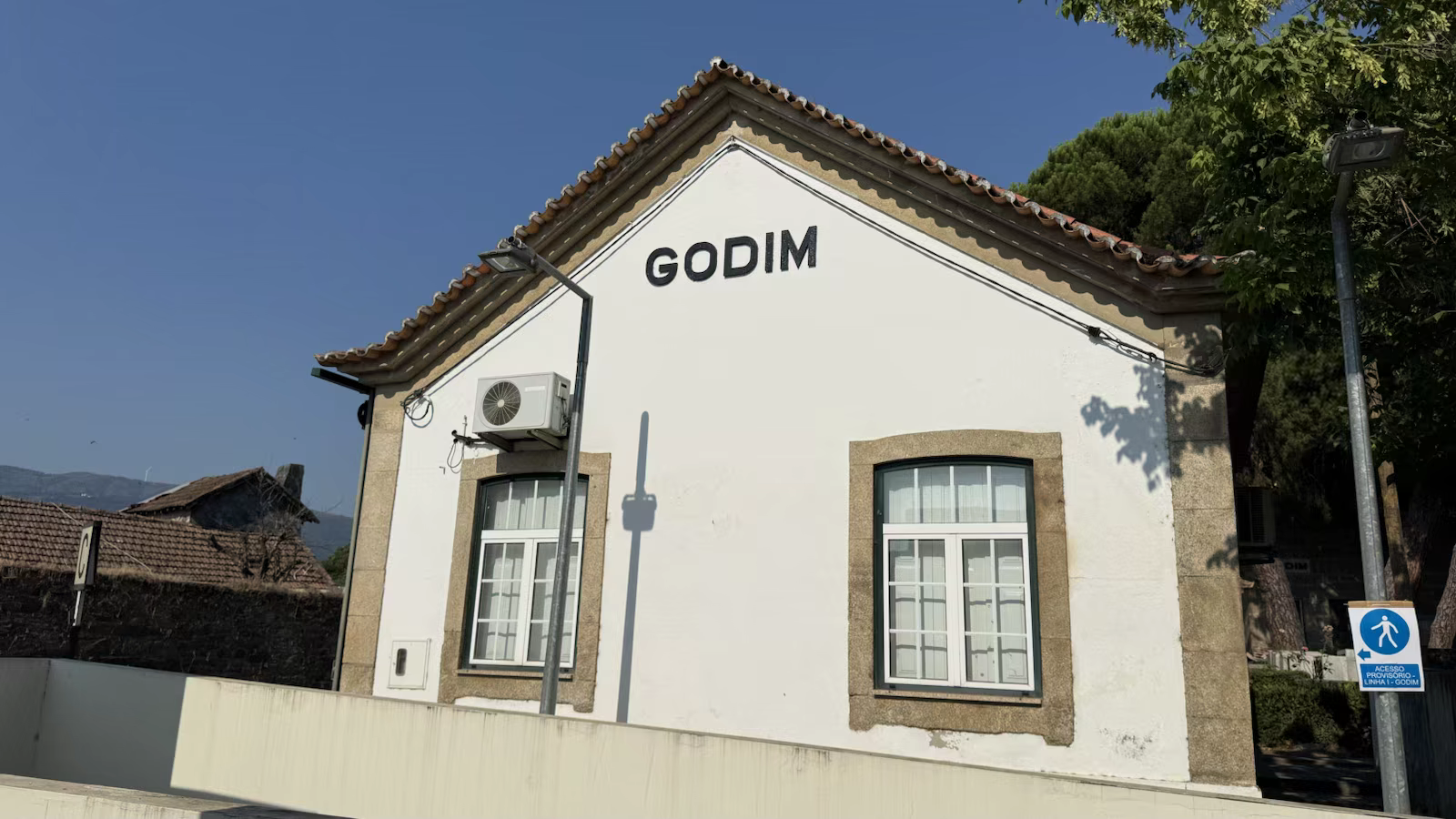 Godim